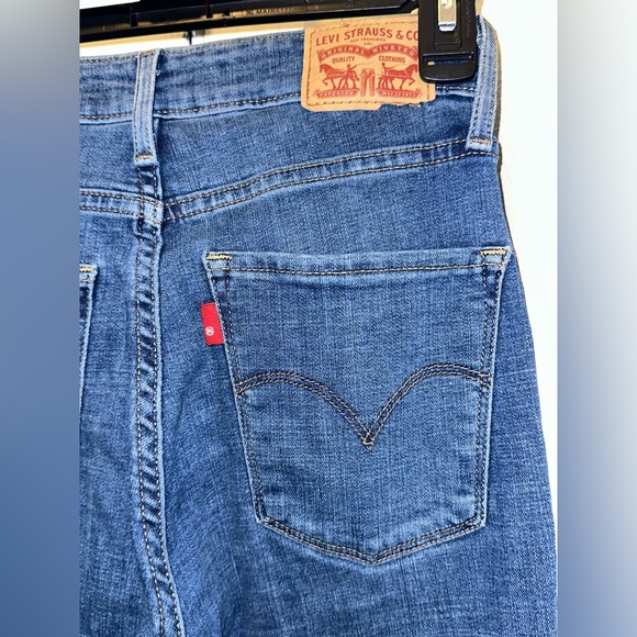 Levi Strauss Skinny Jeans Bundle Size 26 | 721 & 711 | Distressed Stretch Denim - Picture 8 of 17